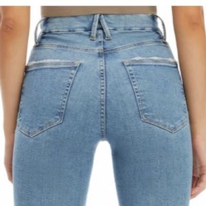 Good American Good Legs Flare Raw Exposed Button/Hem size 15